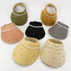 Cappello Parasole Estivo da Donna in Paglia Intrecciata con Perle e Decorazioni, Ideale per Abiti - Product Image 2
