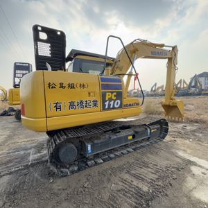 Excavadora Usada Komatsu PC110-7/PC110-8 de 11 Toneladas, Importada de Japón, Bomba Cummins, Modelo 2024, Capacidad de Cucharón de 0.48-0.53m, Buen Estado de Funcionamiento - Product Image 1