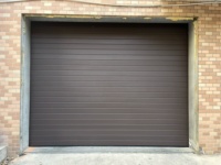 Puerta de Garaje Enrollable de Aluminio con Aislamiento Térmico Automático, Diseño Contemporáneo Minimalista con Lamas Planas, Motor Silencioso, Puerta para Villa