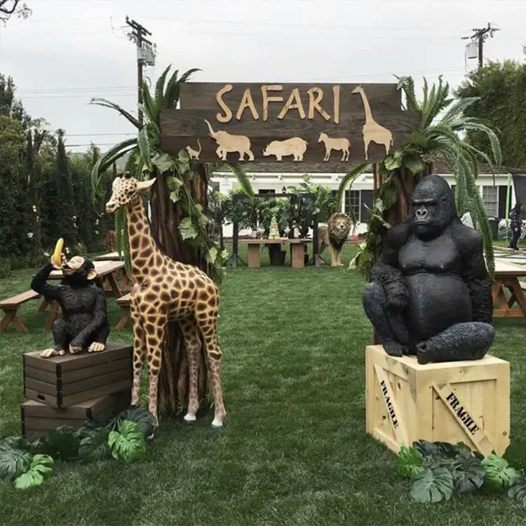 Escultura de gorila de fibra de vidrio de tamaño real, estatua de jirafa de 6 pies, fiesta de Safari, accesorios de animales