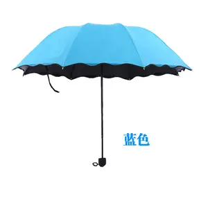 الصين مصنع الجملة الرخيصة المطر والشمس 3 للطي مظلة مقلوبة apprear زهرة عند الحصول على الرطب مظلة للهدايا