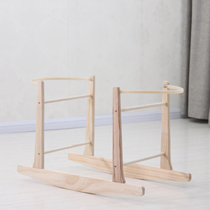 Soporte <span class=keywords><strong>para</strong></span> Cesta Moisés <span class=keywords><strong>para</strong></span> Bebé |   Plegable y con altura ajustable |   Artículos Esenciales <span class=keywords><strong>para</strong></span> la Habitación del Recién Nacido con Base Antideslizante - Modelo Mejorado 2025 - Product Image 2