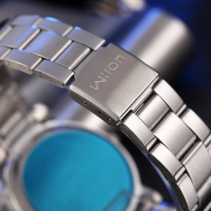 Montre pour homme de style coréen à la mode avec cadran rotatif et bracelet en acier - Product Image 2