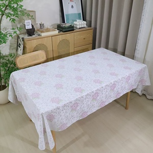 Elegante Tovaglia Rettangolare Bianca con Bordo in Pizzo, Resistente e Decorata con Motivi Floreali <span class=keywords><strong>per</strong></span> Banchetti - Product Image 1