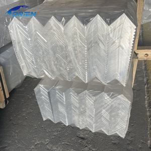 <span class=keywords><strong>Barre</strong></span> d'angle en aluminium à surface lisse 30x30 50x50 <span class=keywords><strong>100x100</strong></span> Épaisseur 1,5 mm 3 mm 5 mm Personnalisé 5051 6061 <span class=keywords><strong>Barre</strong></span> d'angle en aluminium - Product Image 1