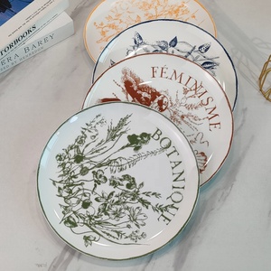 Nouvel ensemble de vaisselle de luxe européen en porcelaine fine avec motif personnalisé et décoration sous glaçure, coffret cadeau - Product Image 2