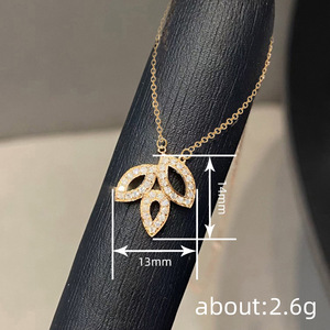Collana con ciondolo a foglia cava semplice per donna, gioielli alla moda, regalo per l'uso quotidiano - Product Image 5