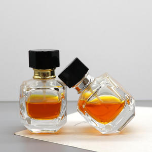 Wholesale 30ml Transparent Square Glass <b>Perfume</b> <b>Bottles</b> Crystal White <b>Refillable</b> Empty Cosmetic Spray <b>Bottles</b> with Clips - Product Image 1
