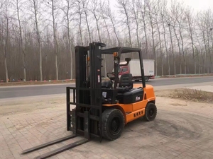 Used Hangzhou 3.5Ton H35 Diesel Forklift in Wholesale Price Fwd Drive Solid <b>Tires</b> 1220mm Fork Length Secondhand Hangzhou H35 - Product Image 5