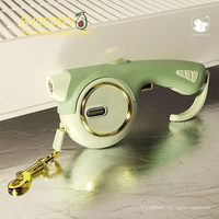 Laisse rétractable pour chien de 4 m avec lumière LED et sangle réfléchissante, laisse durable en acier inoxydable pour chiens de taille moyenne