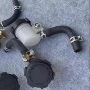 Réservoir d'huile universel pour pompe de frein, avec tuyau et clips, pour moto, VTT, vélo électrique, véhicules tout-terrain - Product Image 3