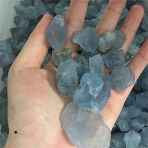 Vente en gros de quartz célestite bleu brut, <span class=keywords><strong>pierre</strong></span> de <span class=keywords><strong>kyanite</strong></span> polie pour la décoration intérieure, cristal naturel Feng Shui Love, minéraux, vieux cristal - Product Image 1