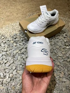 <span class=keywords><strong>Chaussures</strong></span> de <span class=keywords><strong>badminton</strong></span> pour hommes et femmes SHB65Z4, respirantes, légères, offrant une excellente adhérence, une absorption des chocs et une durabilité - Product Image 5