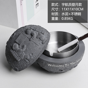 Creative Modern Design Cement Astronaut Ashtray Spaceman Cigar Ashtray for Desktop Decorative Smoking Ashtray - Product Image 3