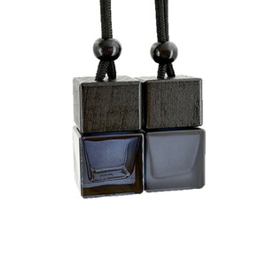 Wholesale Square shape Frosted Empty <b>Car</b> Perfume Hanging <b>Car</b> Aroma <b>Diffuser</b> Bottle With Wood Screw Cap - Product Image 4