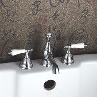 Robinet de lavabo en laiton à vente chaude, robinet de lavabo en laiton de haute qualité monté sur le pont, eau chaude et froide pour la salle de bain