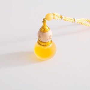Diffuseur de voiture en verre transparent au design populaire, flacon de parfum 10 ml avec bouchon à vis, impression sérigraphique, désodorisant suspendu - Product Image 4