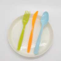 Fourchette, cuillère et couteau en plastique réutilisable Set de vaisselle Set de couverts