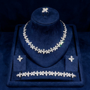 Colección de Joyería Bride Talk Impresionante de 4 Piezas con Diseño Floral de Trébol y Circonita Cúbica, Accesorios para Novias Africanas de Dubái, para Bodas, Compromisos y Fiestas - Product Image 1