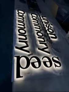 カスタムアクリルアルファベット文字LED 3Dミラーウォールサイン英語文字ミラーウォールステッカー - Product Image 3