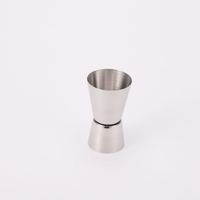 Vente en gros 5 pièces en acier inoxydable cuillère à mélanger Muddler Jigger Cocktail Shaker faisant ensemble avec support en bambou