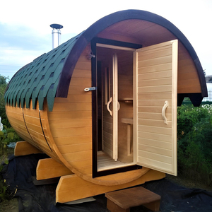 Sauna cylindrique en cèdre avec structure de couleur claire et reflets doux, ne brillant pas éblouissantement même au milieu de l'été - Product Image 6