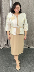 Costume de bureau formel deux pièces grande taille pour femme, idéal pour l'église ou les affaires - Product Image 4