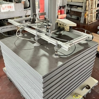 Planche de vinyle LVP de qualité commerciale 5 mm à fort trafic Construction robuste Carrelage de vinyle de luxe Longue durée de vie Revêtement de sol LVT pour la vente au détail