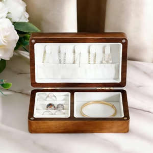 Boîte à bijoux en bois pour femmes, étui de voyage et cadeau pour demoiselles d'honneur, boîte de rangement élégante en bois de noyer, cadeau pour elle - Product Image 3