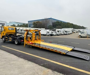 Camion <span class=keywords><strong>de</strong></span> remorquage à plateau plat Isuzu 4T avec plancher complet pour le sauvetage <span class=keywords><strong>de</strong></span> voitures <span class=keywords><strong>de</strong></span> luxe - Product Image 4