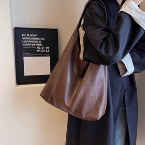 Borsa a secchiello da donna grande capacità, in PU, stile retrò europeo-americano, monospalla, senza chiusura, senza fantasia, Inverno <span class=keywords><strong>2023</strong></span> - Product Image 3