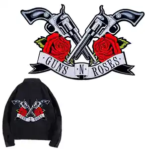 Высокое качество изготовленный на заказ логотип бренда большой утюг на оружие и розы с вышивками и заплатами заказа куртка