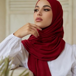 2025 Collection Comfortable Fit Trendy Latest Plain Jersey Hijab Scarf Soft Stretchy Material for Autumn Muslims - Product Image 1