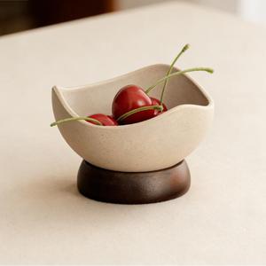 Ciotola in Ceramica Crema per Dessert e Frutta, Stoviglie in Porcellana per Tè Pomeridiano, Ciotola per Insalata - Product Image 3