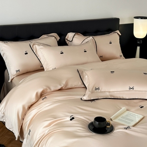 Parure de lit de luxe légère brodée en soie lavée de haute qualité, style français, disponible en 3 ou 4 pièces - Product Image 4