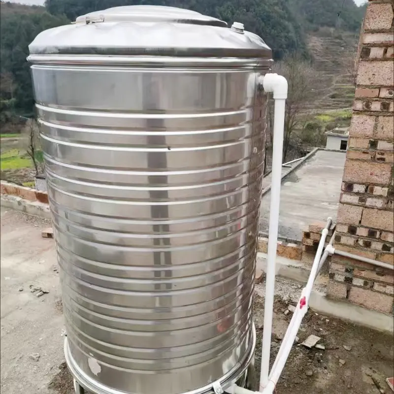 Zylinder förmiger Wassertank aus Edelstahl 304 für die Haushalts wasser versorgung auf dem Dach, langlebiger isolierter Wassersp eicher