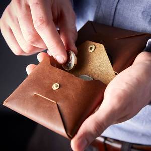 Portefeuille homme en cuir véritable fait main moderne à double pliage avec pochette à monnaie, design origami, porte-cartes de visite, imprimé sérigraphié - Product Image 2