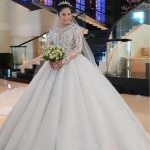 Vestido de Novia Moderno Personalizado con Pedrería y Encaje, Manga Larga, Cola Capilla, Largo hasta el Suelo, Tallas Grandes para Primavera - Product Image 1