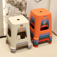 Tabourets en plastique PP robustes, empilables, pour usage commercial, durables, intérieur/extérieur, portables, pour chambre et école, directement de l'usine