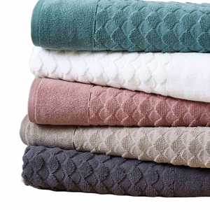 Serviette de Bain Tissée de Haute Qualité Couleur Unie Luxe Personnalisée 400g 700g Épaisse Douce et Moelleuse Séchage Rapide 6 Pièces Coton Égyptien 100% US - Product Image 1