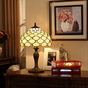 <span class=keywords><strong>Petite</strong></span> <span class=keywords><strong>lampe</strong></span> <span class=keywords><strong>Tiffany</strong></span> au design baroque, <span class=keywords><strong>lampe</strong></span> de table en verre teinté artisanal pour petit espace, chambre à coucher, table de chevet, bureau à domicile - Product Image 3