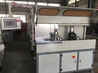 Sierra de corte automática para conectores de esquina de aluminio para ventanas con rotura de puente térmico, con motor de 3.0KW de potencia