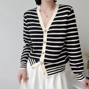 Vintage V-neck Striped Long-sleeved Knitted Cardigan Women's Early Autumn Thin Loose Lazy Style Short Outer <strong>Top</strong> - Product Image 4