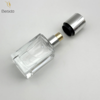 Vente en gros flacon de parfum carré vide de luxe en cristal unique flacon de 30ml vaporisateur en verre pour parfum