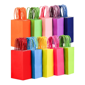 Großhandel 120 GSM Luxuriöse Umweltfreundliche Kompostierbare Kraftpapiertüten mit Baumwollseilgriff für Kleidungsverpackung - Product Image 1