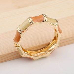 Bracelet jonc haut de gamme contrasté pour femme, style vintage, coloré, motif bambou, épais, vente en gros d'usine - Product Image 4