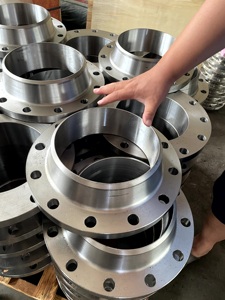 Giả Mạo <span class=keywords><strong>ANSI</strong></span> B16.5 Lớp <span class=keywords><strong>150</strong></span> 300 Thép Không Gỉ 304 316 Cổ Hàn Mặt Bích Wn <span class=keywords><strong>RF</strong></span> Cho Phụ Kiện Đường Ống - Product Image 3