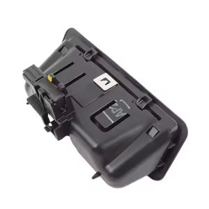 Interruttore di rilascio della maniglia del bagagliaio adatto per <span class=keywords><strong>BMW</strong></span> 1 3 serie 5 X6 X5 X1 E60 <span class=keywords><strong>E90</strong></span> E91 E92 E93 E70 E71 E82 E84 sostituire 51247118158 - Product Image 1
