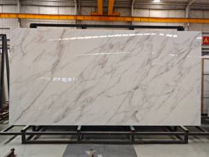 Lembaran Porselen Batu Sinter Putih Huashan, Poles Mengkilap, 3200x1600x12mm, Tampilan Marmer, untuk Lantai dan Meja Dapur, Harga Pabrik, Premium - Product Image 1