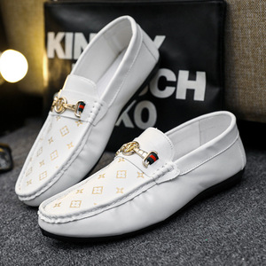 Chaussures <span class=keywords><strong>Doudou</strong></span> Homme Style Européen à Enfiler Antidérapantes Légères Tige en PU Toutes Saisons Décontractées Faciles à Enfiler - Product Image 1